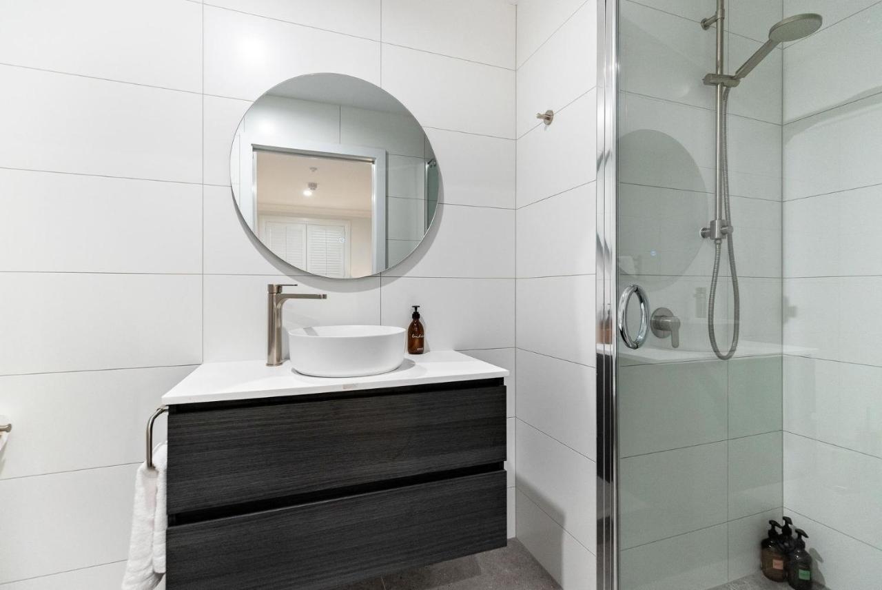 Beacon Lakeside Luxury 908 - 3 Bedroom Queenstown Exteriör bild